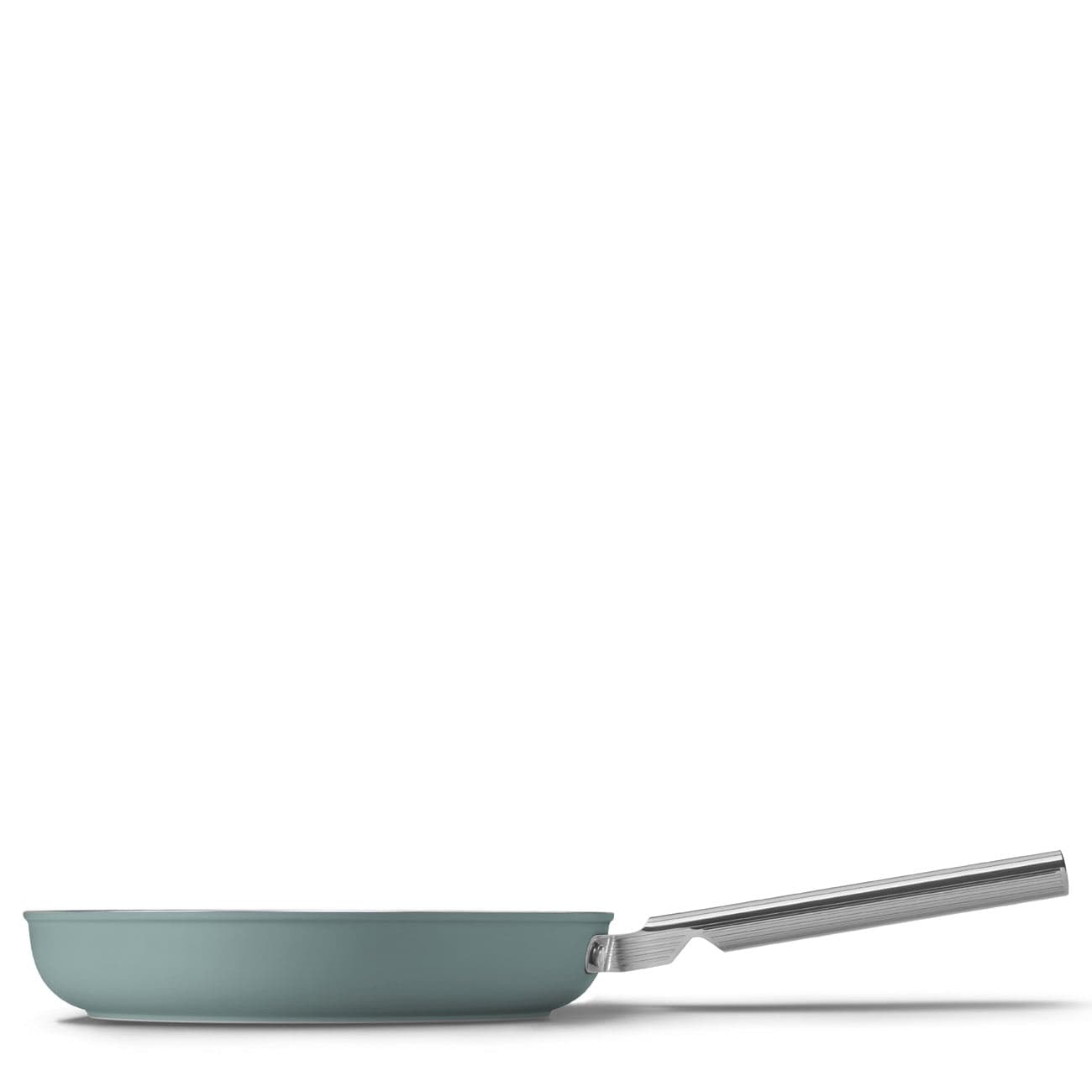 Chảo rán Smeg FPF2802EGM - Smeg - Chảo rán là dụng cụ đa năng nhất trong gian bếp, lý tưởng cho những món ăn nhanh