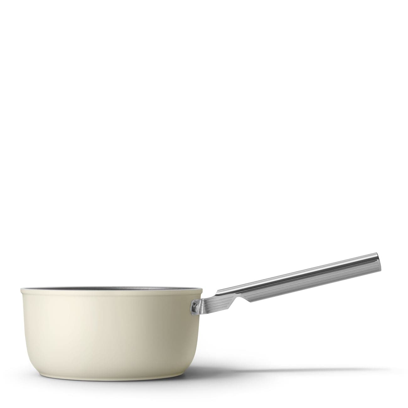 Quánh Smeg SPF2012CRM - Smeg - Quánh (Sauce pan) nhỏ gọn, dễ cầm nắm, được thiết kế để cho bạn kiểm soát thật c