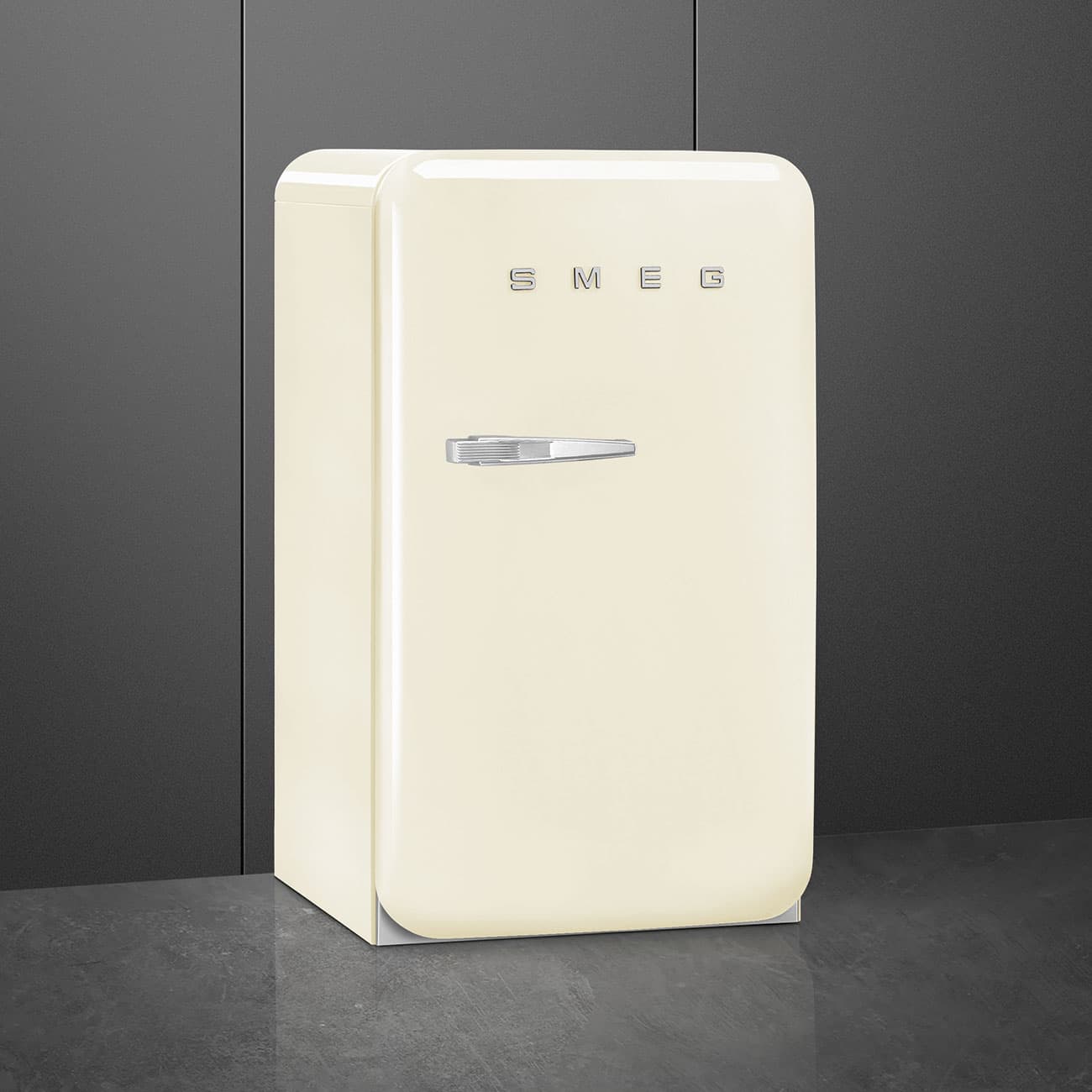 Tủ lạnh Smeg 50's Style FAB10RCR5 thumbnail 2