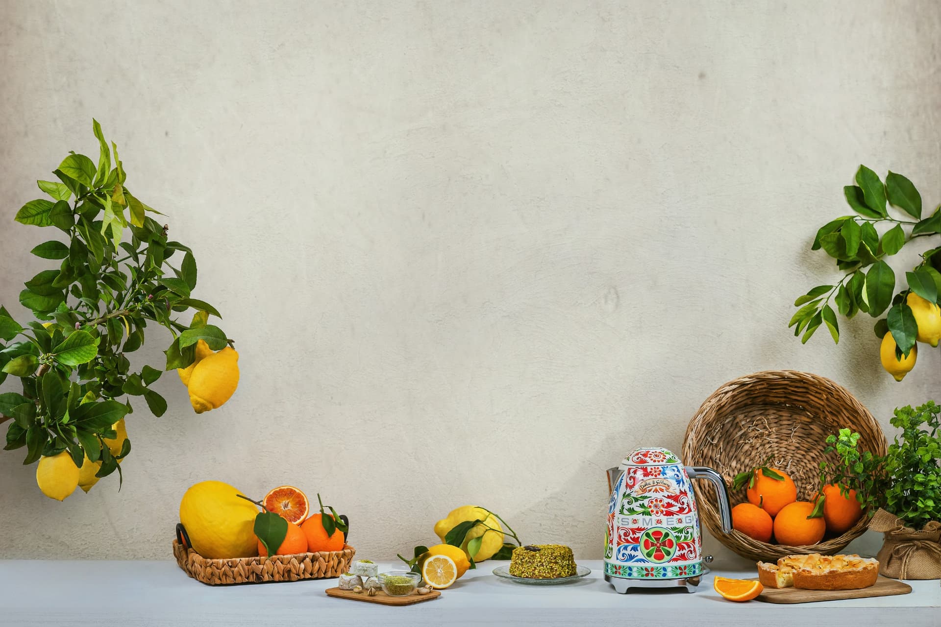 Ấm đun nước siêu tốc Smeg 50's Style KLF03DGEU thumbnail 2