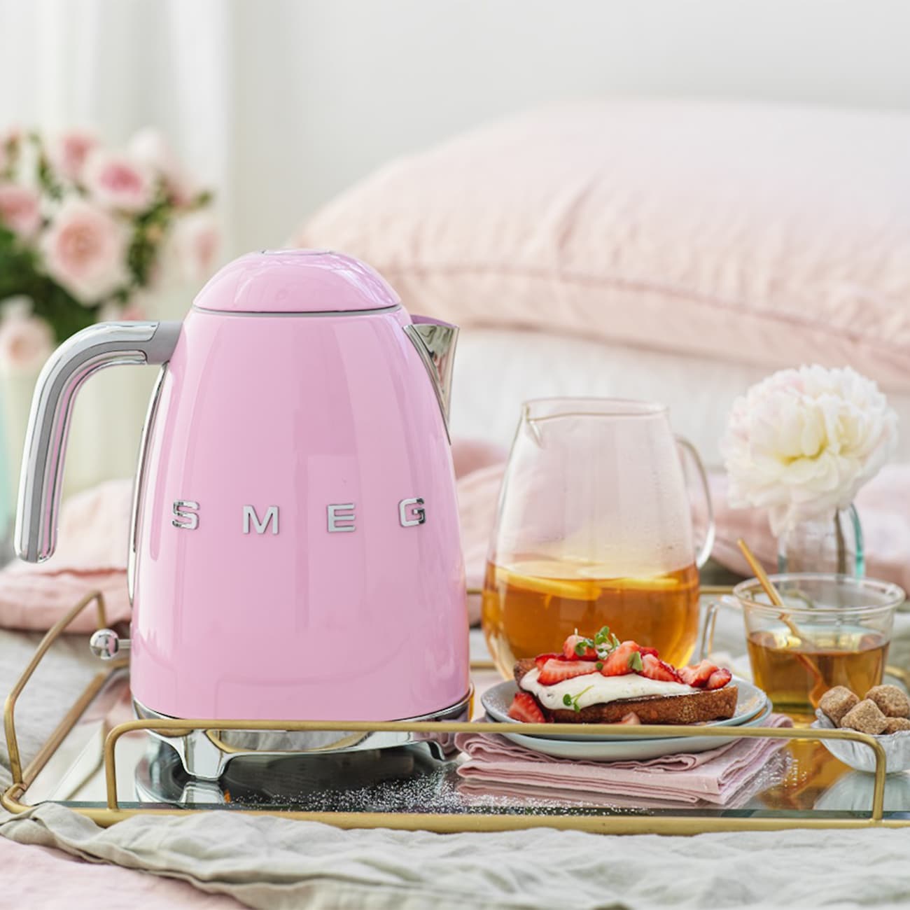 Ấm đun nước siêu tốc Smeg 50's Retro Style KLF03PK thumbnail 7